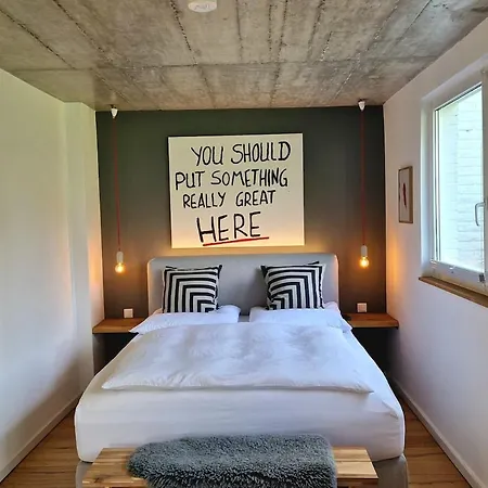 Fischer Von 1875 - Kuscheliges Im Gruenen * Meerbusch