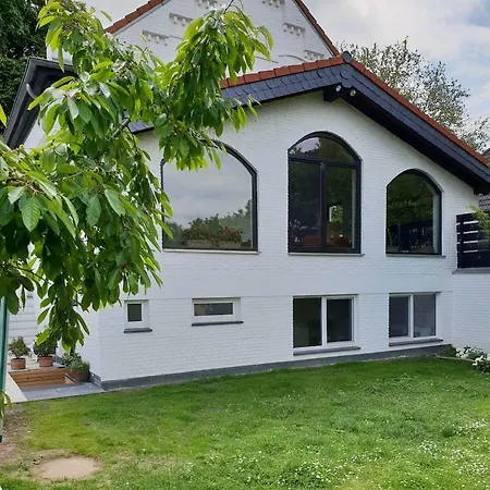 Fischer Von 1875 - Kuscheliges Im Gruenen