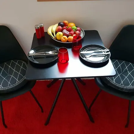 Appartement Fischer Von 1875 - Kuscheliges Im Gruenen Meerbusch