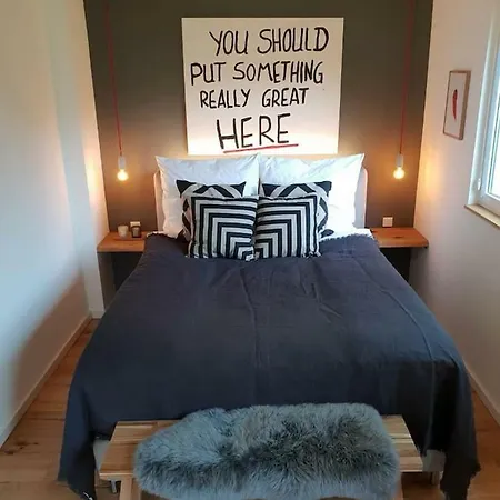 Fischer Von 1875 - Kuscheliges Im Gruenen * Meerbusch